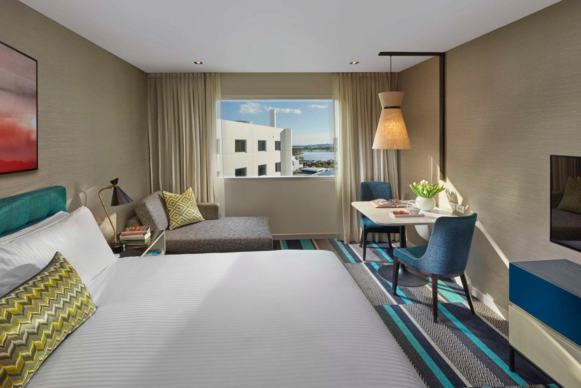 Crown Promenade Perth — Photos 1
